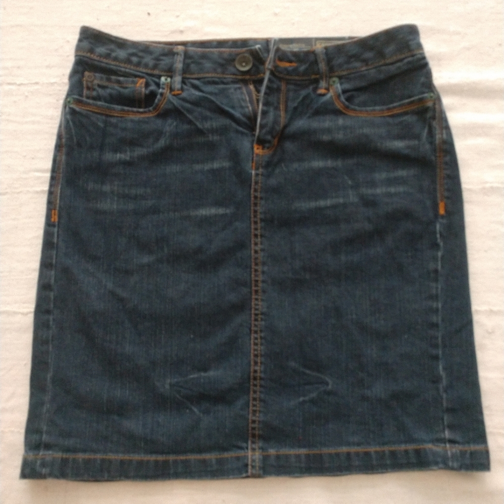 Converse One Star denim jeans mini skirt.